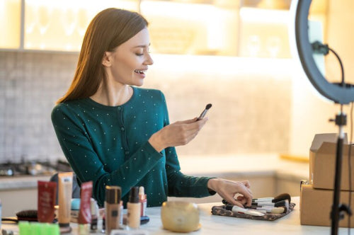 What to Know Before Buying Botanical Beauty Products Online