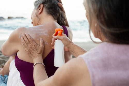 Natural Sunscreen vs Regular Sunscreen: What Should You Know?