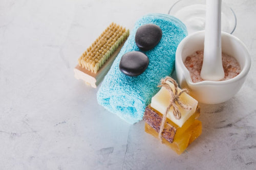 Natural Soap vs Shower Gel: Which Body Cleanser Fits Your Routine?