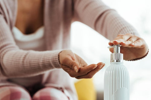 Hand Wash vs Shower Gel: How to Choose Botanical Cleansers