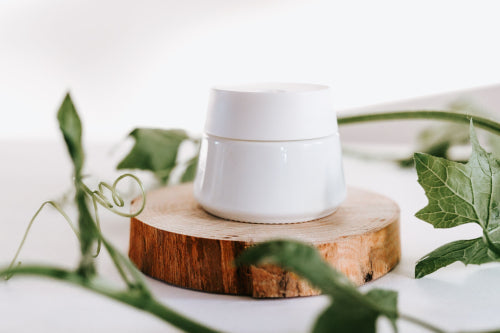 What to Know Before Choosing Botanical Moisturizers