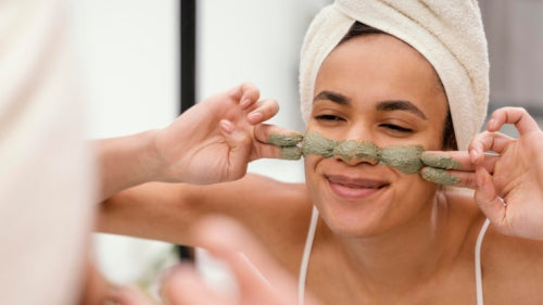 How Herbal Face Scrubs Support Gentle Skin Renewal