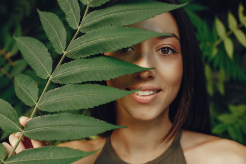 The Science Behind Botanical Skincare: How Ma Earth Botanicals Uses Plant-Based Ingredients for Radiant Skin