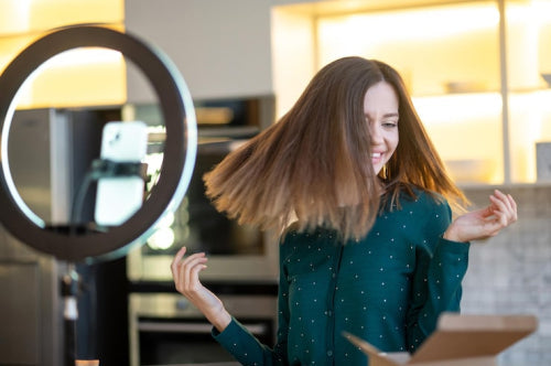 The Role of TikTok in Promoting Natural Haircare Trends