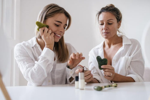 Why Minimalist Formulations Fewer Actives, More Natural Extracts Are Resonating with Sensitive Skin Buyers