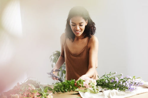How Botanical Ingredients Can Help Balance Hormonal Skin Changes